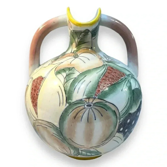 Shanghai Gardens Double Handled Vase - Picture 4 of 5